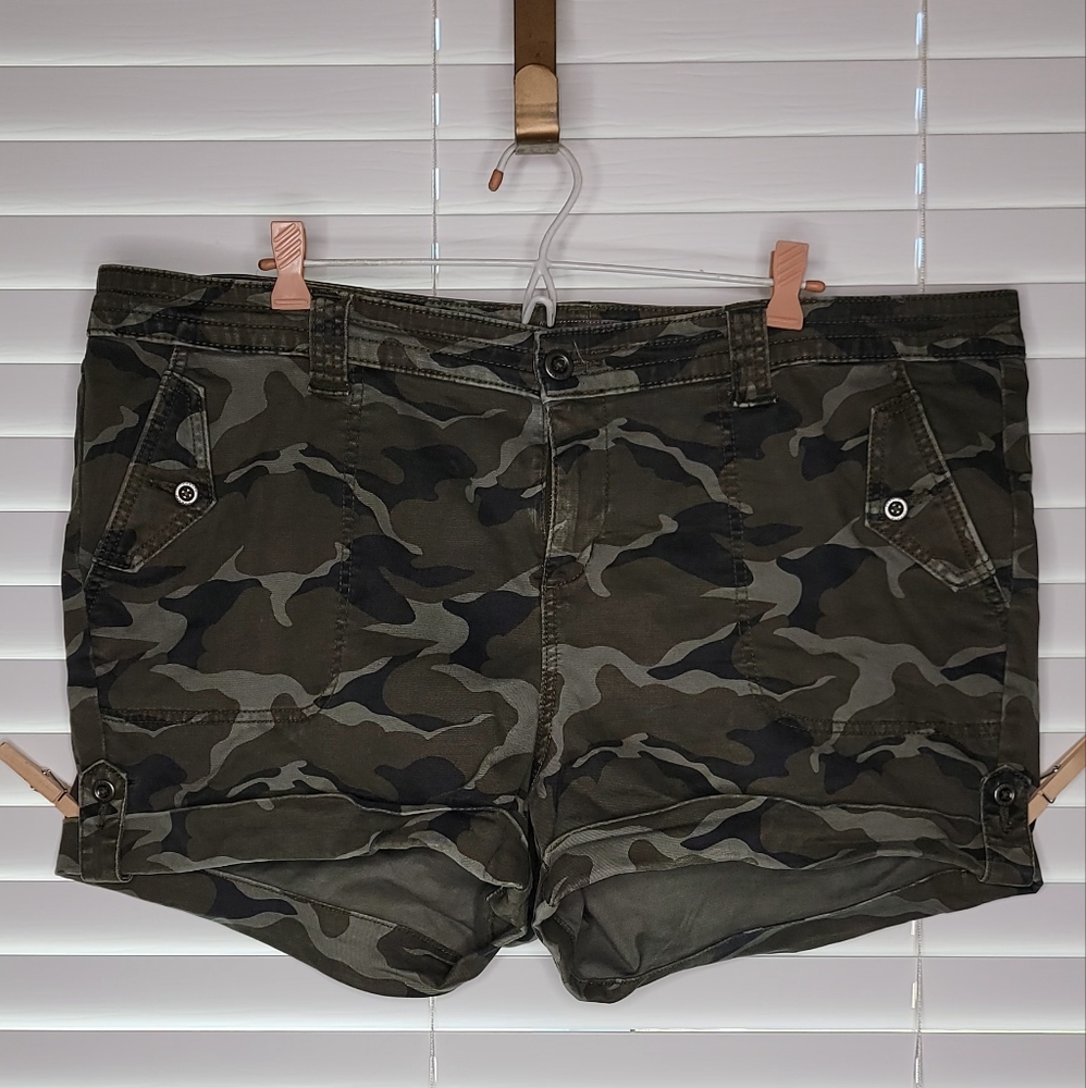 Torrid Camo Twill Shorts